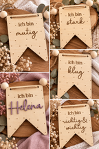 Affirmations-Wimpelkette aus Holz – personalisiert