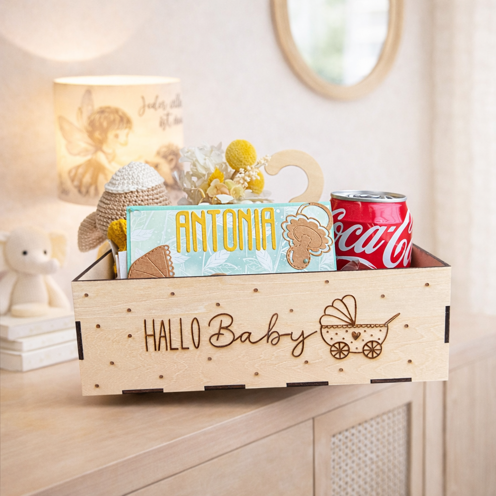 Babygeschenk-Box „Hallo Baby“ aus Holz