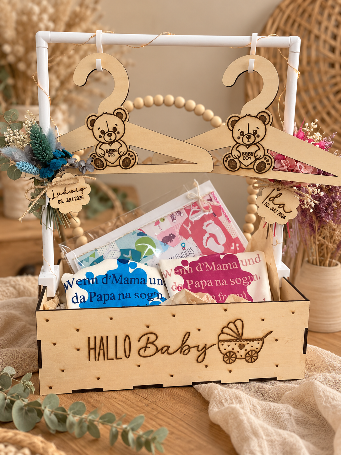 Babygeschenk-Box „Hallo Baby“ aus Holz