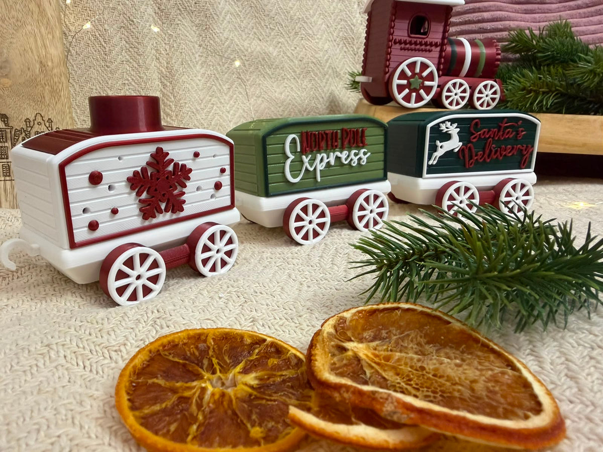 Nordpol Express Weihnachtszug aus dem 3D-Druck mit Lok und Waggons