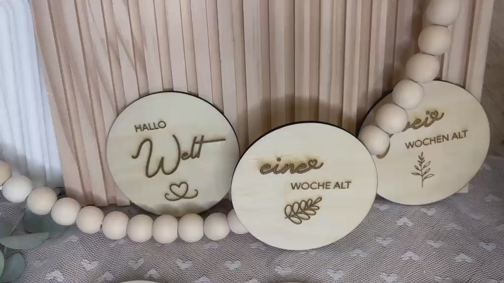 Baby Meilensteinkarten aus Holz – 32er Set mit Aufbewahrungsbox